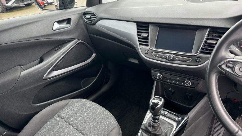 Vauxhall Crossland 1.2 Turbo SE 5dr Petrol Hatchback